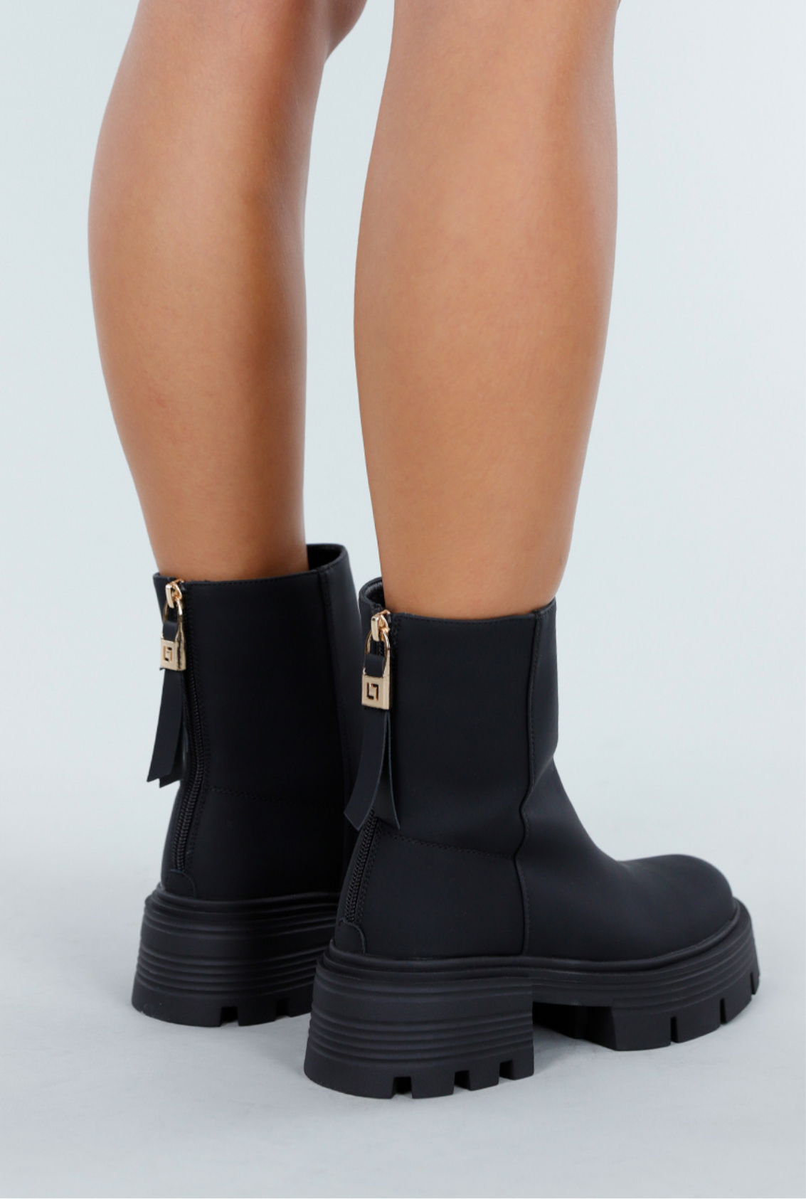 UrbanEdge Boots