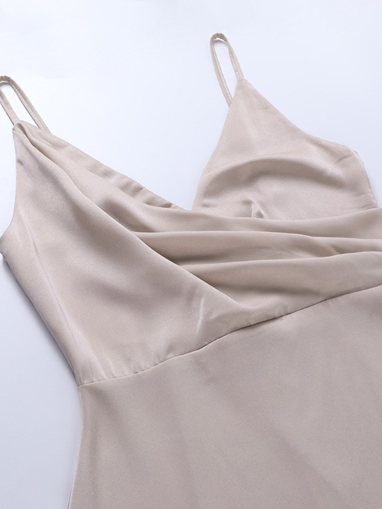 Celina Jurk – Tijdloze elegantie met een moderne flair