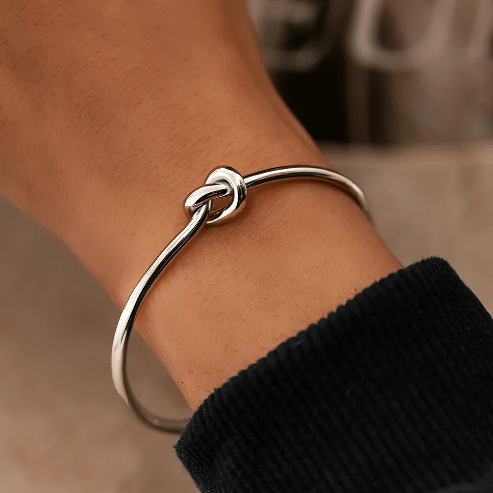 L’Acier Élégant Armband